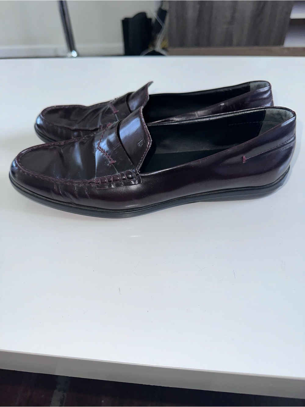 Tods Womens Patent Leather Penny  Loafer burgundy Sz 38 - Picture 7 of 7